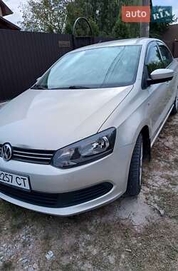 Седан Volkswagen Polo 2011 в 