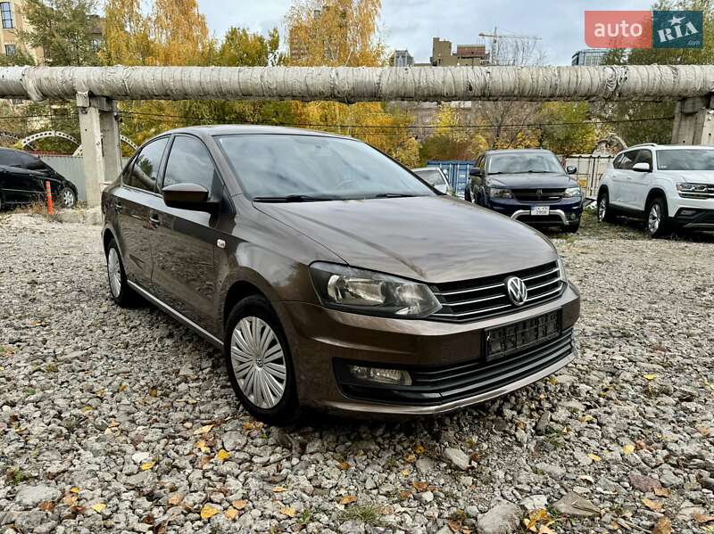 Седан Volkswagen Polo 2017 в Киеве