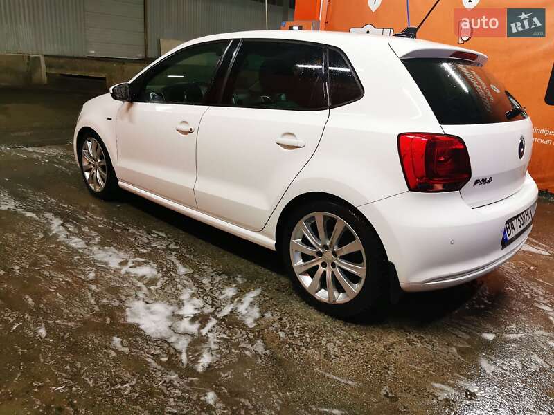 Хэтчбек Volkswagen Polo 2013 в Кропивницком