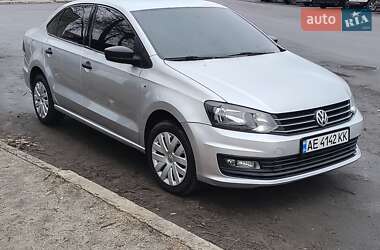 Седан Volkswagen Polo 2018 в Павлограді