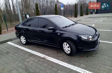 Седан Volkswagen Polo 2013 в Кременчуці