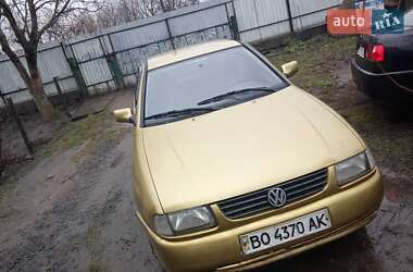 Седан Volkswagen Polo 1997 в Золочеве