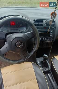 Седан Volkswagen Polo 2012 в Чернігові