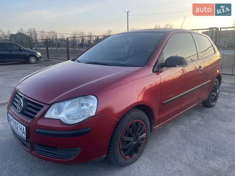 Хетчбек Volkswagen Polo 2005 в Житомирі