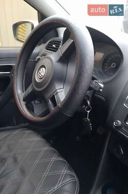 Седан Volkswagen Polo 2011 в Сквире