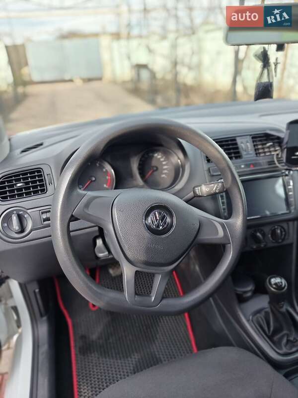 Хетчбек Volkswagen Polo 2016 в Гайвороні