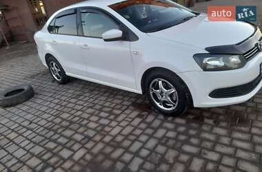 Седан Volkswagen Polo 2012 в Деражні