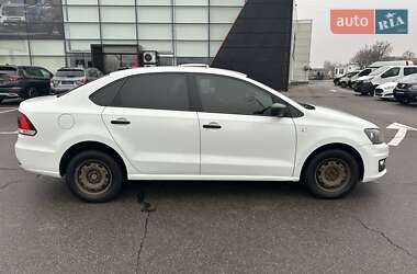 Седан Volkswagen Polo 2017 в 