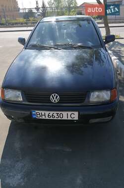 Седан Volkswagen Polo 1997 в Вишгороді