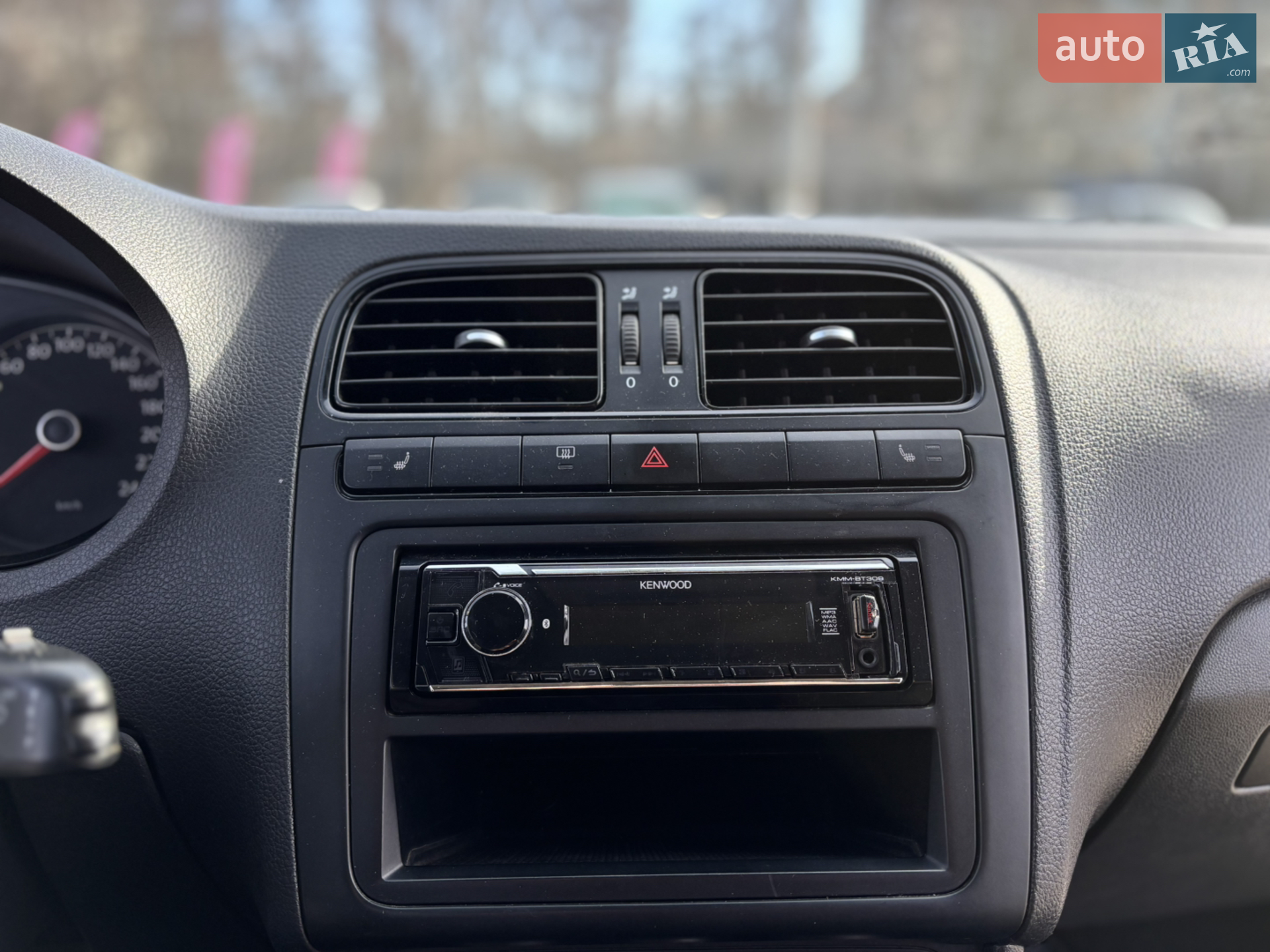 2011 Volkswagen Polo - мініатюра 35