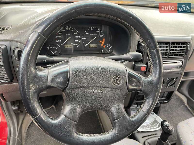 Седан Volkswagen Polo 1997 в Черновцах