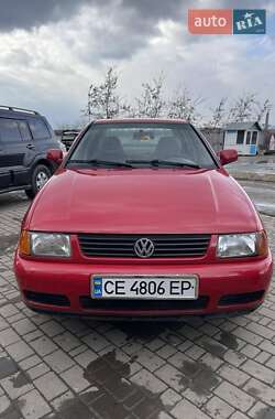 Седан Volkswagen Polo 1997 в Черновцах