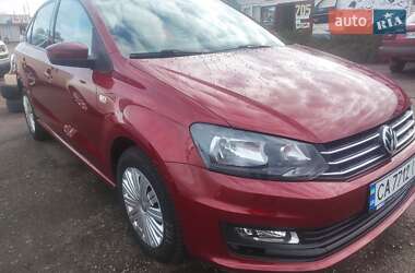 Седан Volkswagen Polo 2017 в Черкассах