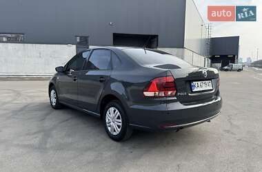 Седан Volkswagen Polo 2018 в Киеве