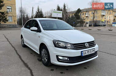 Седан Volkswagen Polo 2017 в Желтых Водах