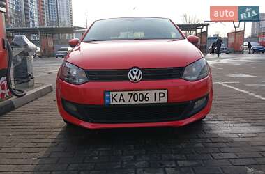 Хэтчбек Volkswagen Polo 2011 в 