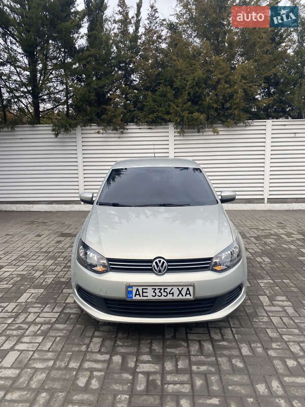 Седан Volkswagen Polo 2011 в 