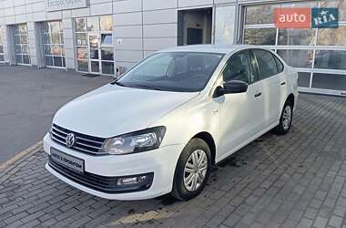 Седан Volkswagen Polo 2019 в Киеве