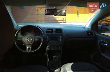 Седан Volkswagen Polo 2013 в Ровно