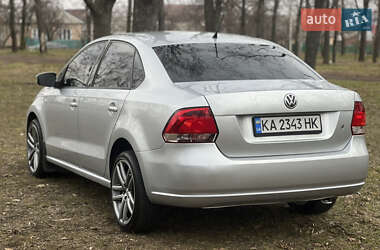 Седан Volkswagen Polo 2013 в 