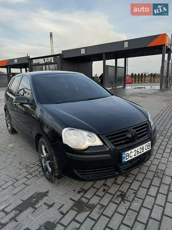 Хэтчбек Volkswagen Polo 2006 в 