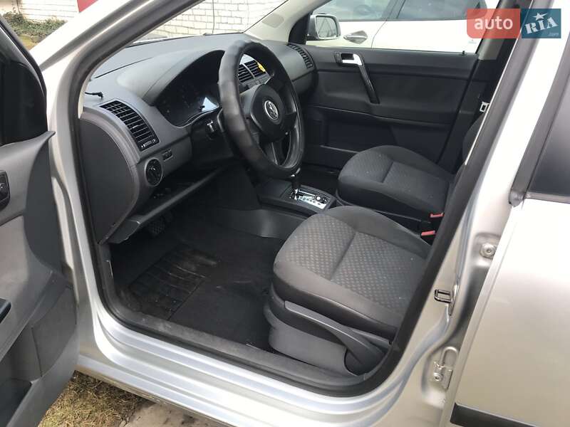 Хэтчбек Volkswagen Polo 2003 в Киеве