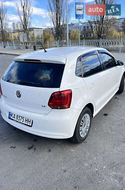 Хэтчбек Volkswagen Polo 2011 в 
