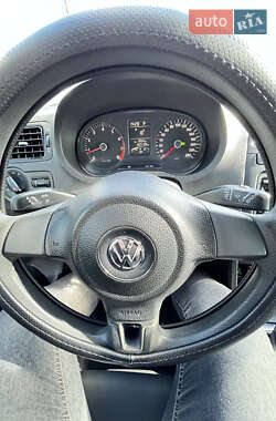 Хэтчбек Volkswagen Polo 2011 в 