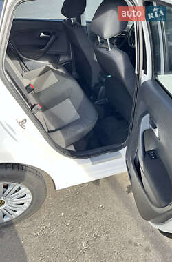 Хэтчбек Volkswagen Polo 2011 в 