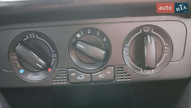 Хэтчбек Volkswagen Polo 2010 в Корсуне-Шевченковском