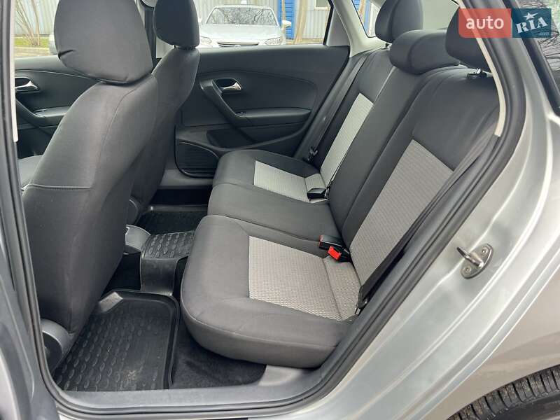 Седан Volkswagen Polo 2012 в Киеве фото 32 Седан Volkswagen Polo 2012 в Киеве