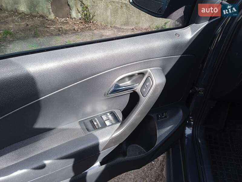 Седан Volkswagen Polo 2013 в Одесі