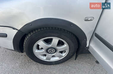 Хэтчбек Volkswagen Polo 2003 в 