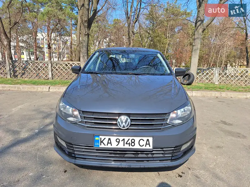 Седан Volkswagen Polo 2016 в 