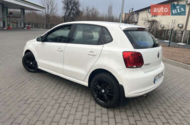 Хэтчбек Volkswagen Polo 2011 в 