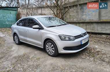 Седан Volkswagen Polo 2013 в 