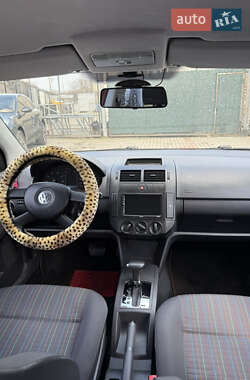 Хэтчбек Volkswagen Polo 2006 в 