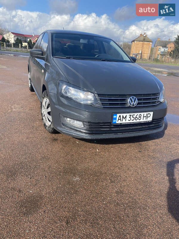 Volkswagen Polo 2016