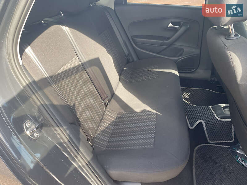 Седан Volkswagen Polo 2016 в Бердичеве