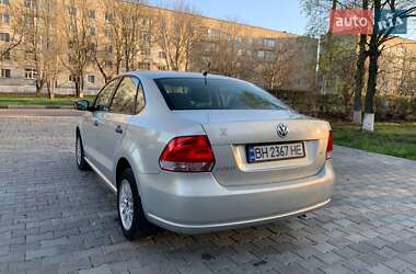 Седан Volkswagen Polo 2011 в 