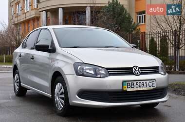 Седан Volkswagen Polo 2011 в 