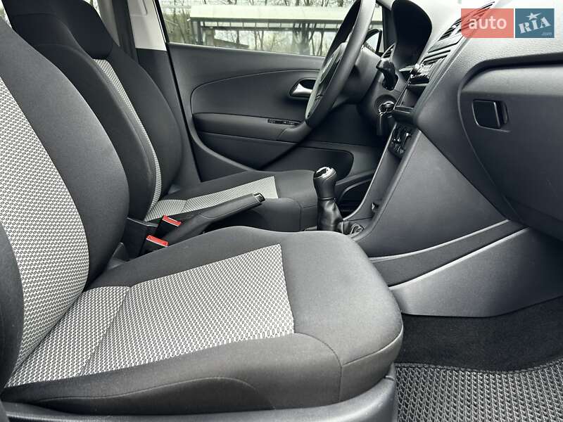 Хетчбек Volkswagen Polo 2013 в Хмельницькому