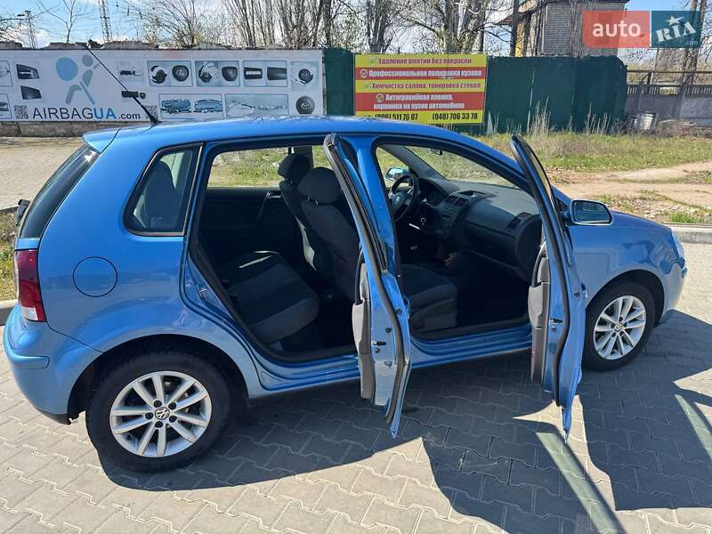 Хэтчбек Volkswagen Polo 2008 в Одессе