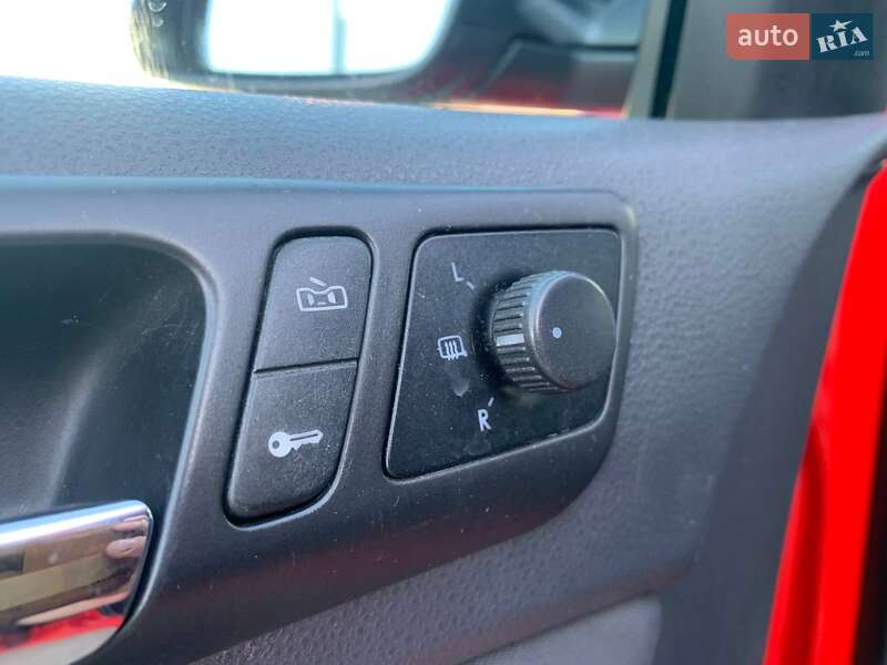 Хэтчбек Volkswagen Polo 2007 в Киеве