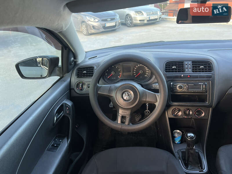 Седан Volkswagen Polo 2013 в Киеве