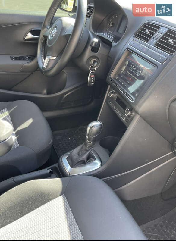 Хэтчбек Volkswagen Polo 2012 в Одессе