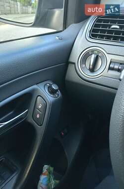 Седан Volkswagen Polo 2011 в 