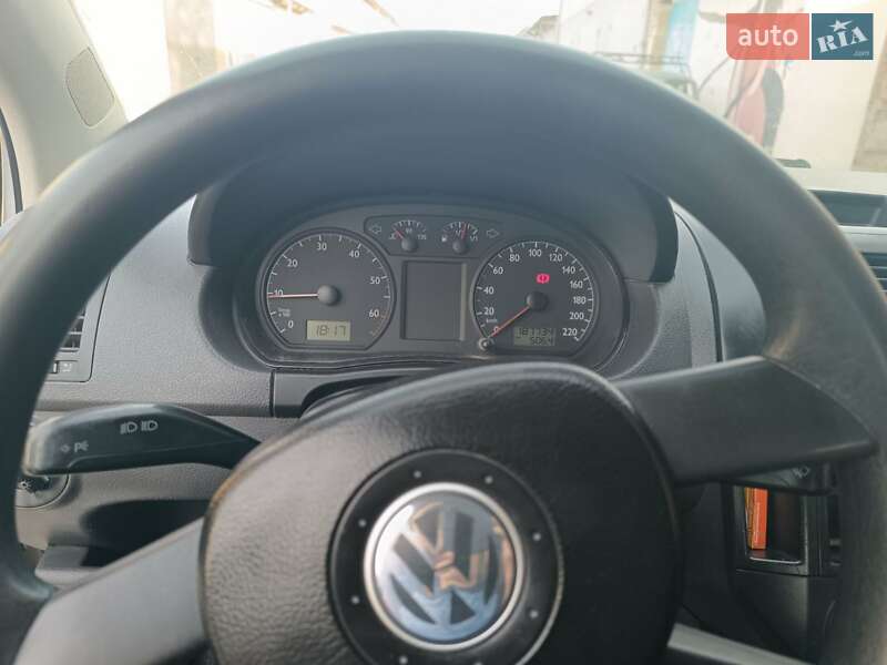 Хетчбек Volkswagen Polo 2003 в Тернополі