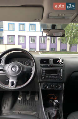 Седан Volkswagen Polo 2013 в 