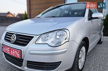Хетчбек Volkswagen Polo 2009 в 